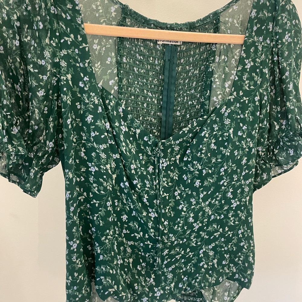 Reformation Green Delevan Top, size 4 in Rosemarie
